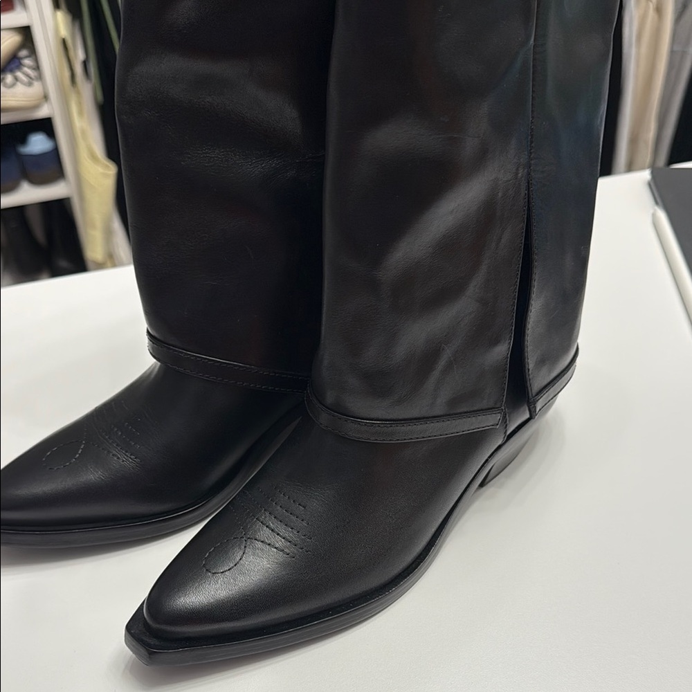 SCHUTZ BOOTS BRAND NEW